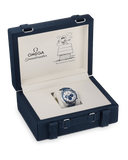 Speedmaster Moonwatch Anniversary Series | Silver Snoopy Award